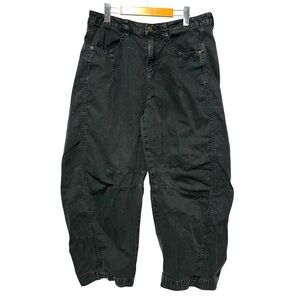 BDG | Black Utility Cargo Pants | Streetwear | High Rise Barrel Leg  | 16